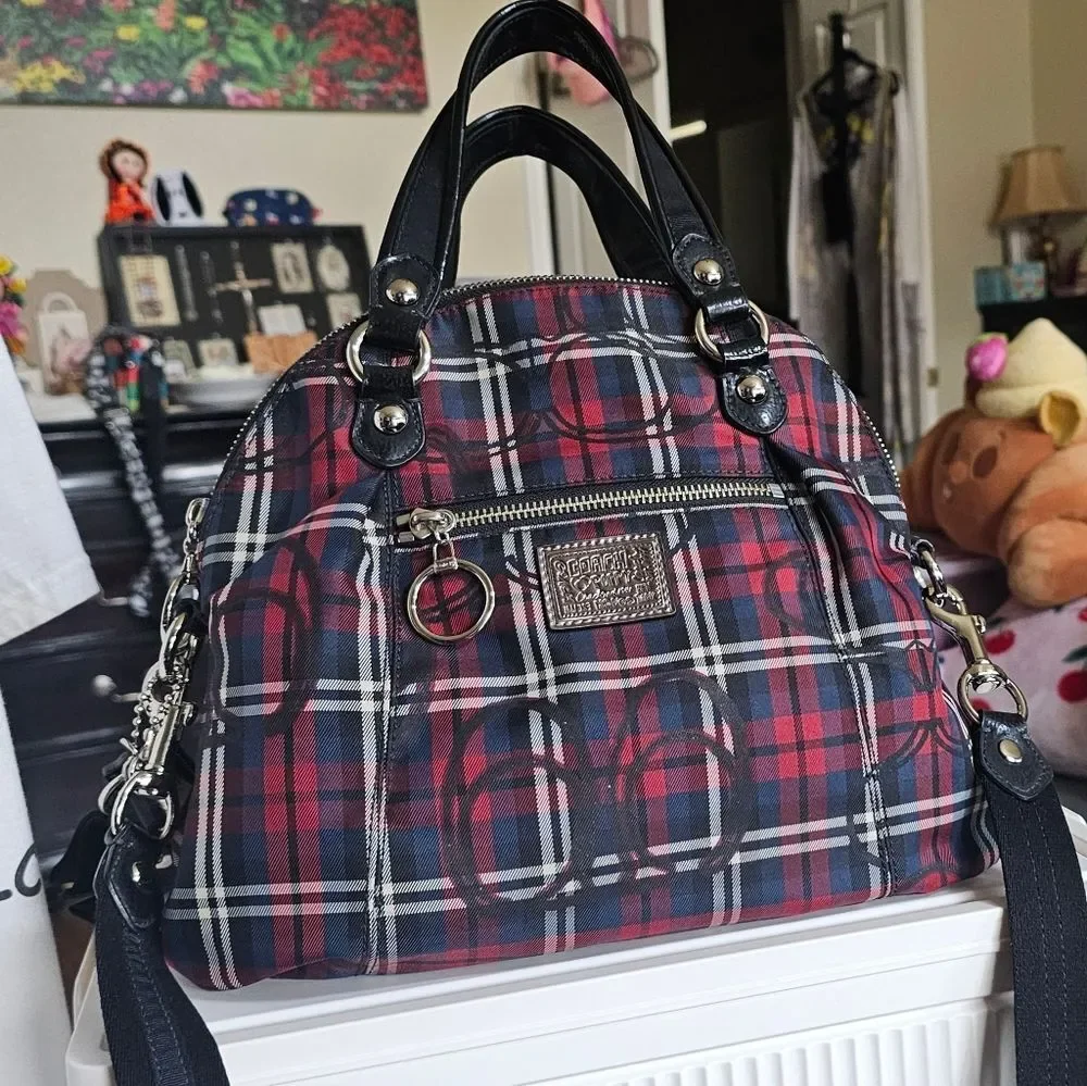 Coach stylish plaid